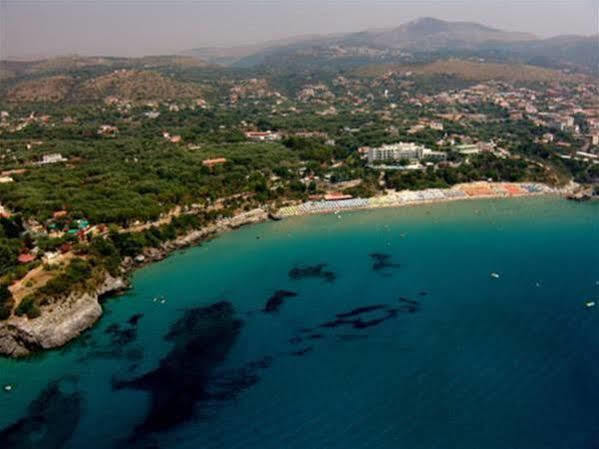 Hotel Baia Delle Sirene Marina di Camerota Buitenkant foto