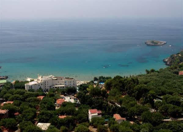 Hotel Baia Delle Sirene Marina di Camerota Buitenkant foto